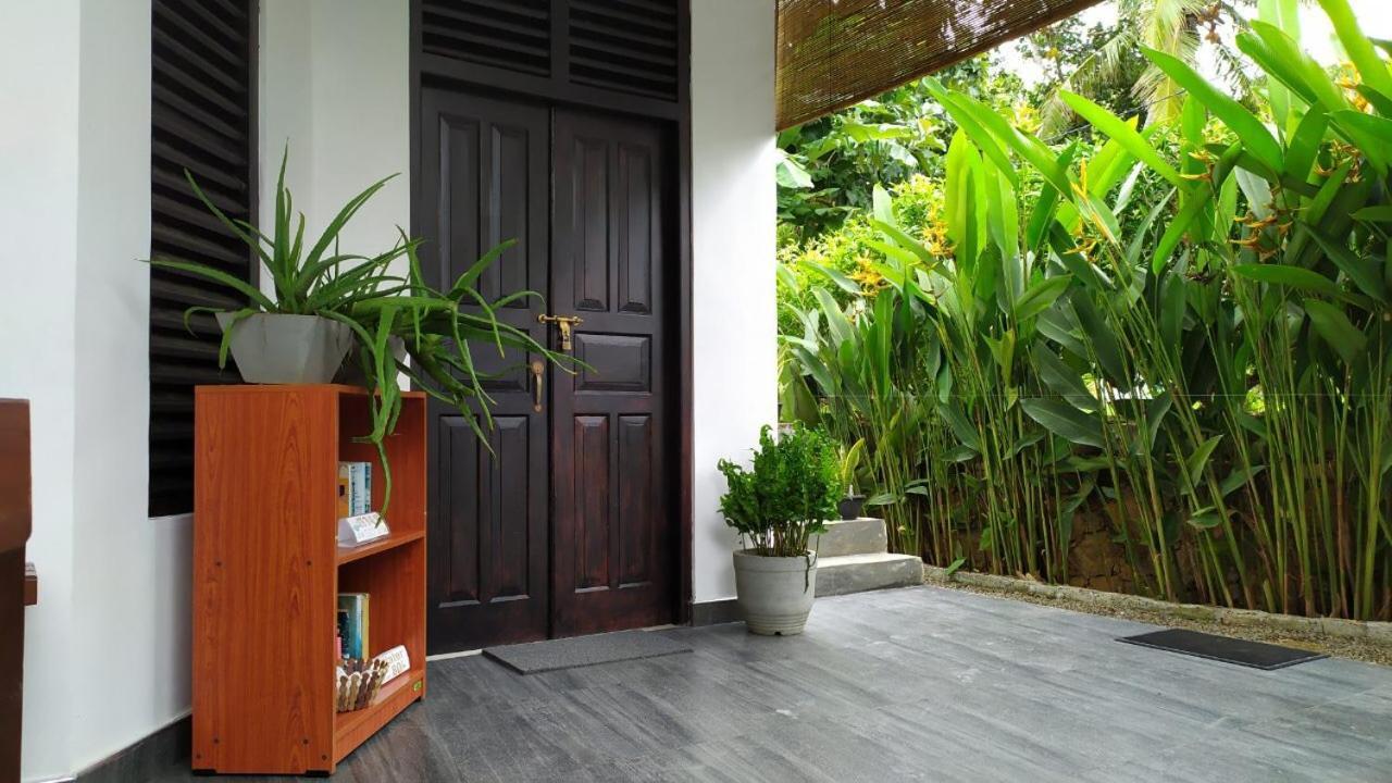 Sunbeam Villa Тангале Екстериор снимка